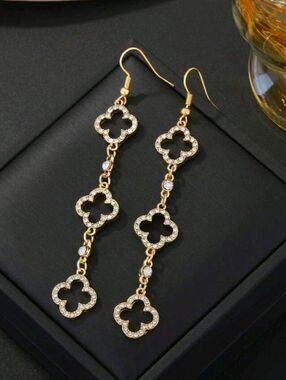 Gold Quatrefoil Clover Dangle Earrings